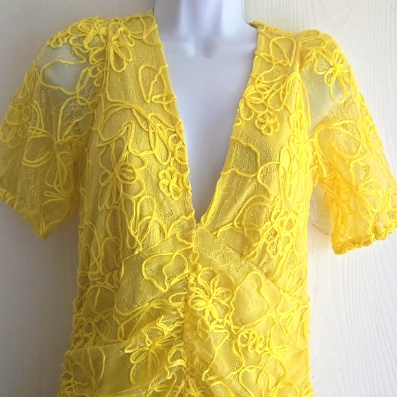 Zara | Yellow Lace Ruched Midi Dress - Picture 5 of 11